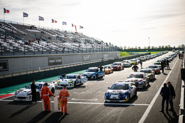 départ du trophée berline à magny-cours
