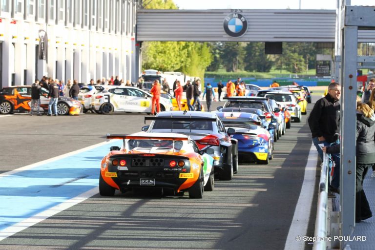 TTE_Magny2019_SPO_0021(1) ligne droite des stands magny-cours