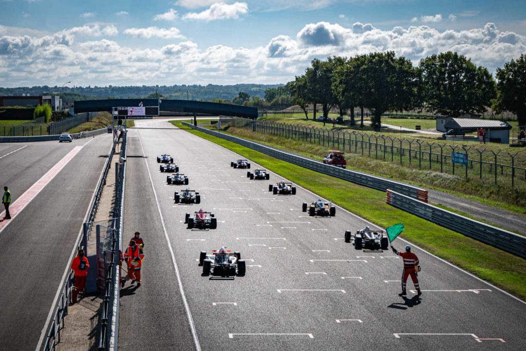 Grille de départ de la Formula'Cup au Vigeant