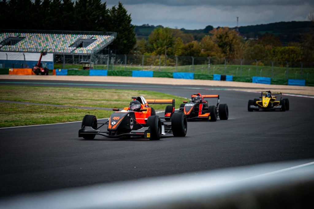 Monoplace sur le circuit de Nevers Magny-Cours