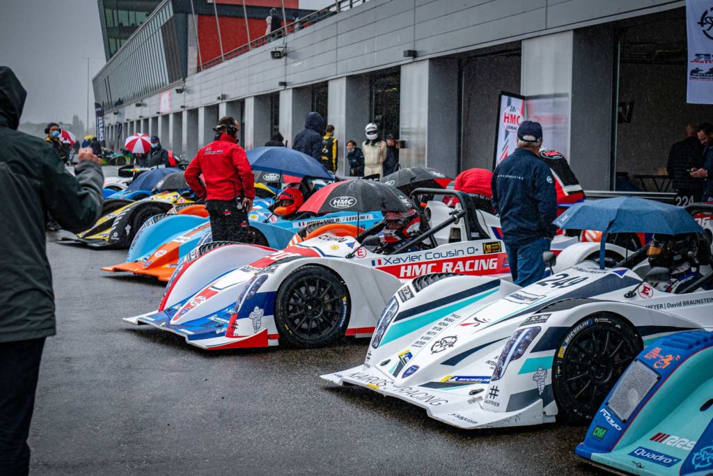 Départ en épi pour les concurrents de l'Endurance Proto à Nogaro