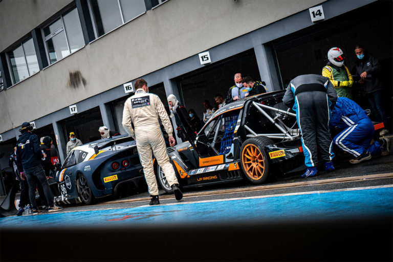 Arrêts aux stands en TTE