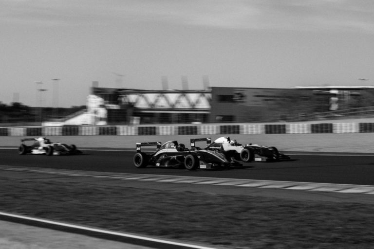 ALX_1929 Formule Renault 2.0 sur le circuit Bugatti du Ma,s