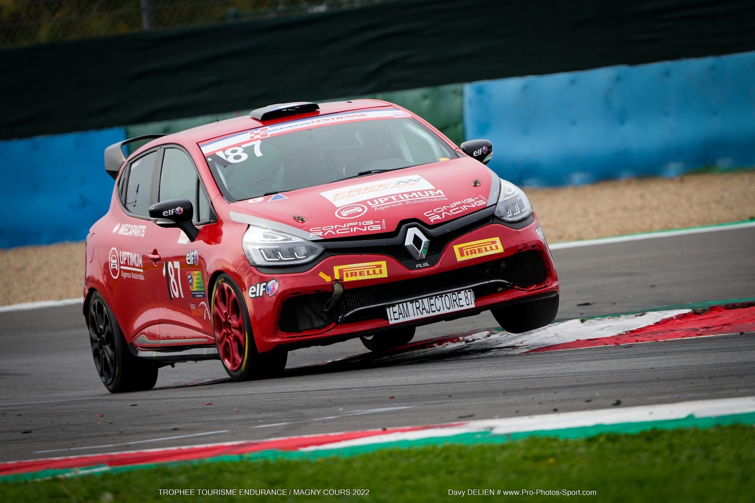 87-FREE-MC-2022-026 – BOB BORIS Clio 4 Cup Trajectoire 87